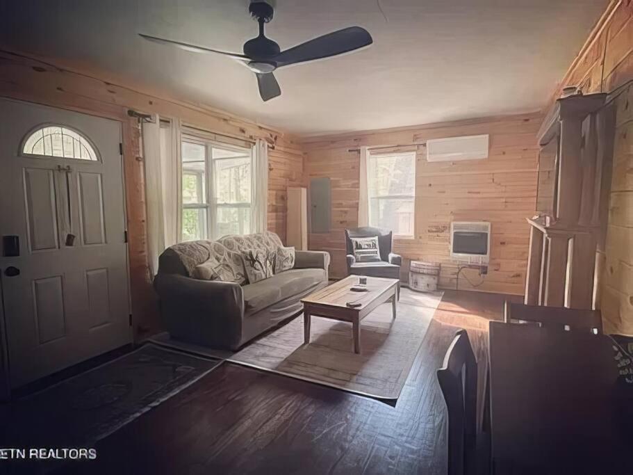 Cameron'S Cottage At The Lake Tallassee Buitenkant foto
